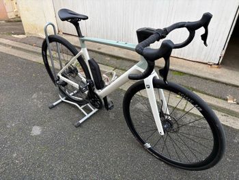 Used Focus PARALANE 8.8 2024 2024 Road & Gravel, White — image 3 of 10