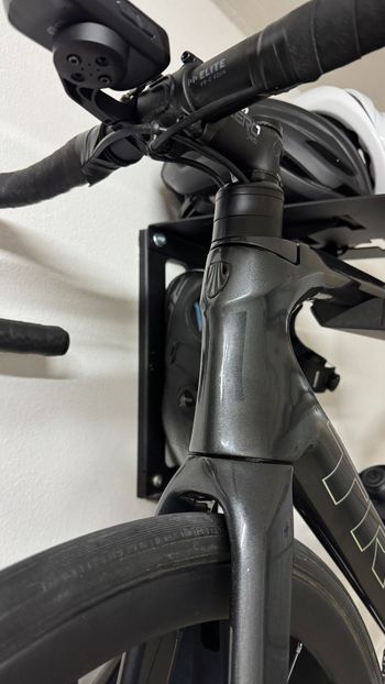 Used Trek Emonda Shimano 105 Di2 2024 Road & Gravel, Black — image 6 of 8