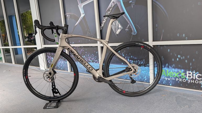 Used Pinarello GREVIL F5 - SHIMANO GRX 610 2024 2024 Road & Gravel, Light Gray — image 2 of 5