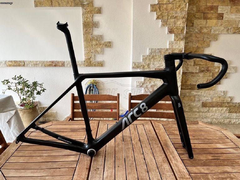 Used ARC8 Escapee DB Frameset 2022 Road & Gravel — image 1 of 8