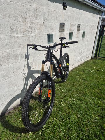 Propain SPINDRIFT 4 CF 29 Performance 2024 2024 Mountainbike usato, Nero — immagine 6 di 14