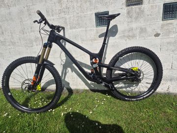 Propain SPINDRIFT 4 CF 29 Performance 2024 2024 Mountainbike usato, Nero — immagine 7 di 14