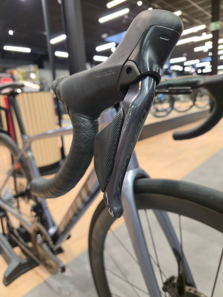 Used Giant TCR Advanced Pro 0 KOM 2026 2026 Road & Gravel, Light Gray — image 6 of 17