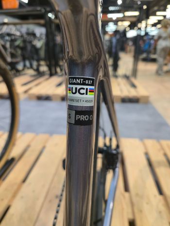 Used Giant TCR Advanced Pro 0 KOM 2026 2026 Road & Gravel, Light Gray — image 17 of 17