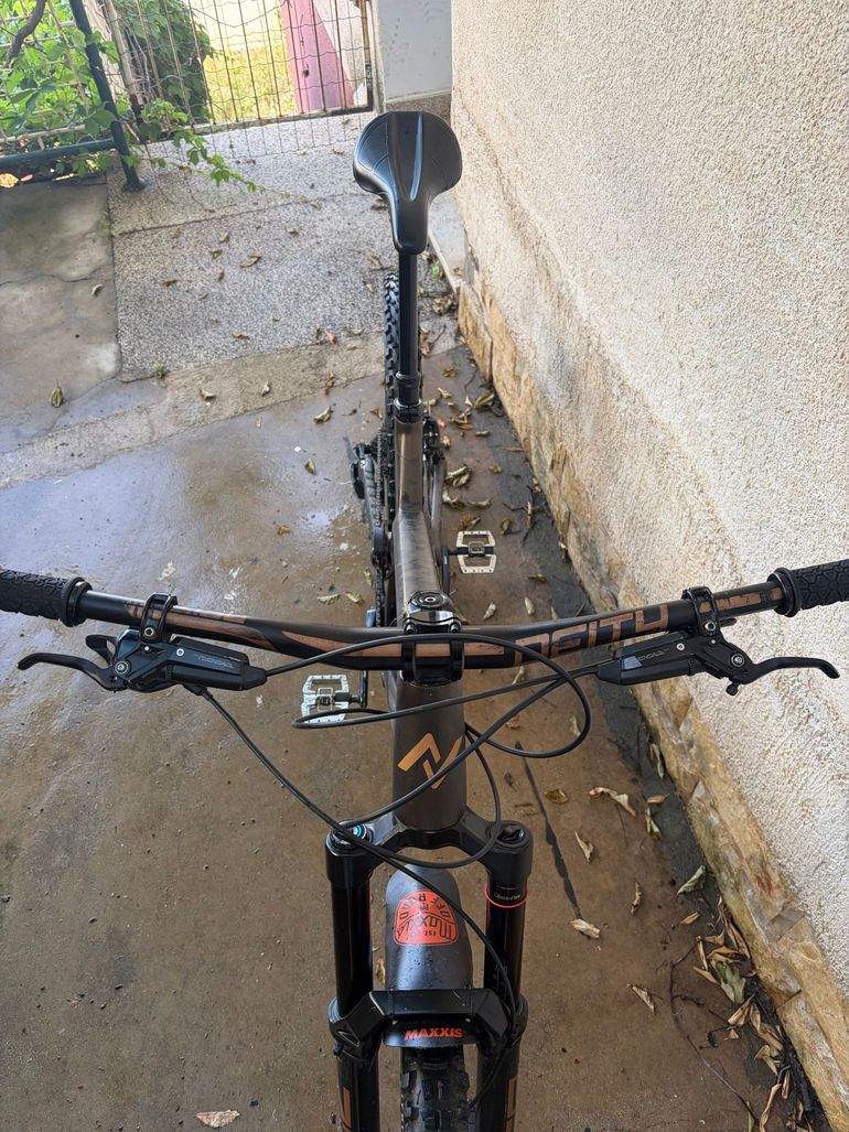 Used Norco Range C2 2023 2023 Mountainbike, Nero — image 4 of 7