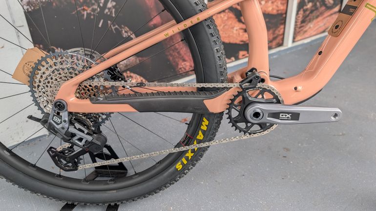 Used Juliana WLDR 1 C 2024 Mountainbike, Orange — image 3 of 5
