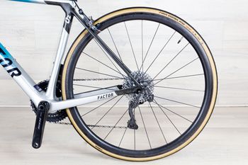 Used Factor O2 Miami Blue 2020 Road & Gravel, Blue — image 14 of 20
