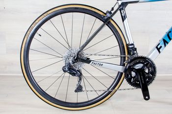 Used Factor O2 Miami Blue 2020 Road & Gravel, Blue — image 3 of 20
