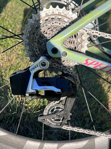 Used Specialized Tarmac SRAM Red eTap AXS 2026 Road & Gravel, Green — image 8 of 16