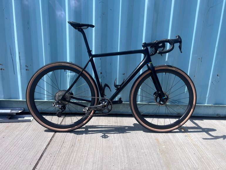Used Open U.P.P.E.R Shimano GRX Di2 2022 Road & Gravel — image 1 of 3