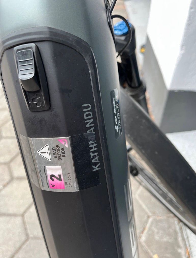 Used CUBE KATHMANDU HYBRID, PRO 750 2024 2024 Urban — image 7 of 8