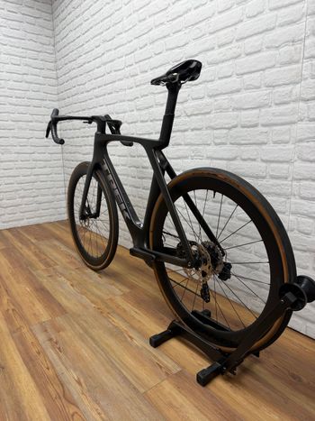Used Trek Madone SLR 6 Gen 7 2024 2024 Road & Gravel, Black — image 9 of 9