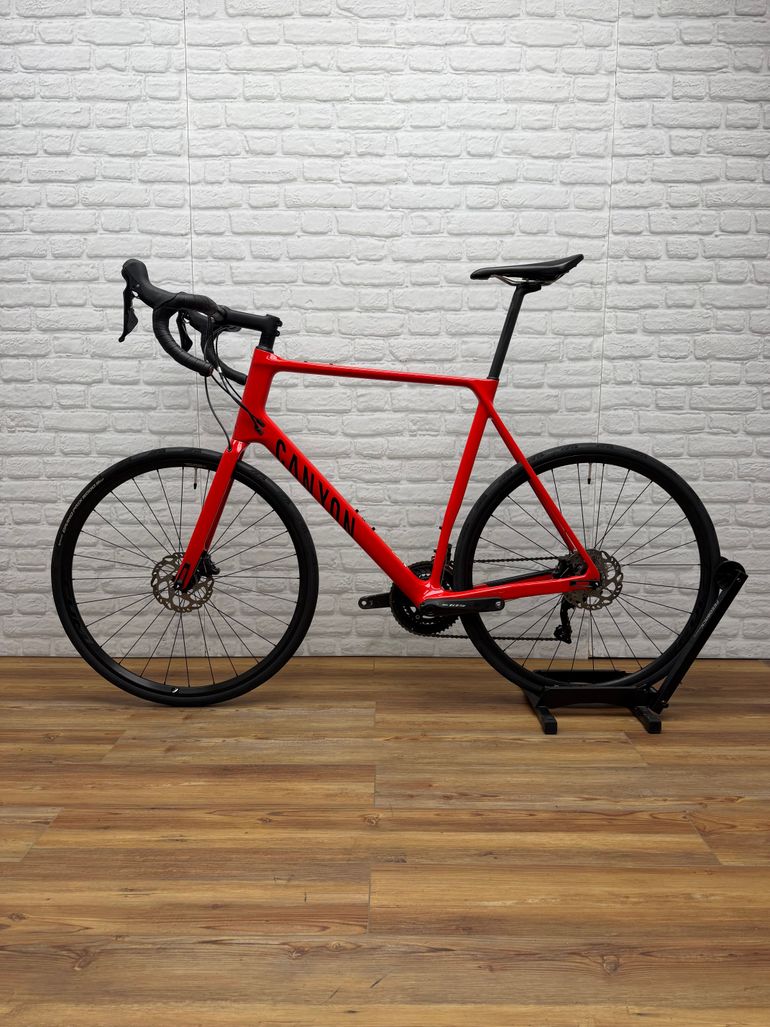 Used Canyon Endurace CF 7 2023 2023 Road & Gravel, Red — image 4 of 6