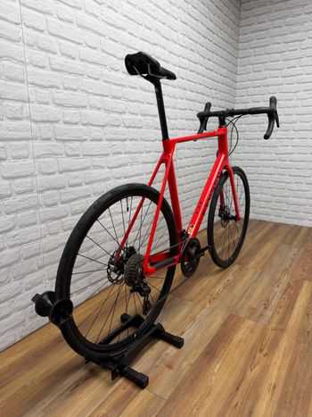 Used Canyon Endurace CF 7 2023 2023 Road & Gravel, Red — image 3 of 6