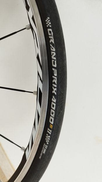Used Cannondale SuperSix EVO Ultegra 2019 2019 Road & Gravel, Black — image 3 of 8