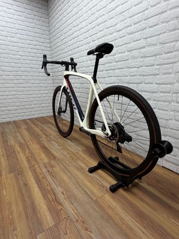 Used Trek Domane SL 7 eTap Gen 4 2023 2023 Road & Gravel, White — image 6 of 6