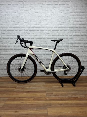 Used Trek Domane SL 7 eTap Gen 4 2023 2023 Road & Gravel, White — image 4 of 6