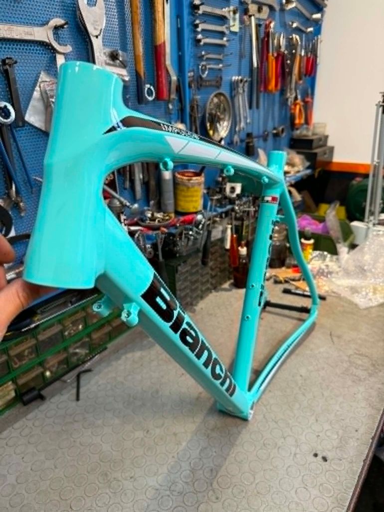 Used Bianchi IMPULSO. 2020. NOS. NUOVO. Frameset 2020 Road & Gravel, Blue — image 5 of 10