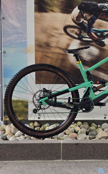 Used Santa Cruz Megatower S / Carbon C / 29 2020 2020 Mountainbike, Green — image 3 of 3