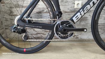 Used Bianchi Oltre RC - Sram Red eTap AXS disc 2023 2023 Road & Gravel, Green — image 4 of 41