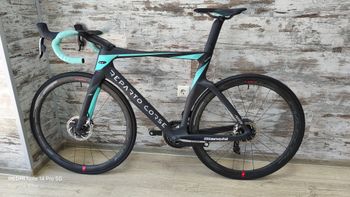 Used Bianchi Oltre RC - Sram Red eTap AXS disc 2023 2023 Road & Gravel, Green — image 22 of 41