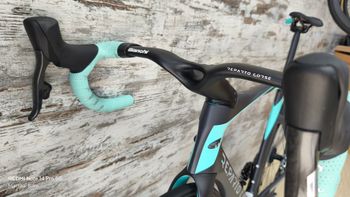 Used Bianchi Oltre RC - Sram Red eTap AXS disc 2023 2023 Road & Gravel, Green — image 34 of 41