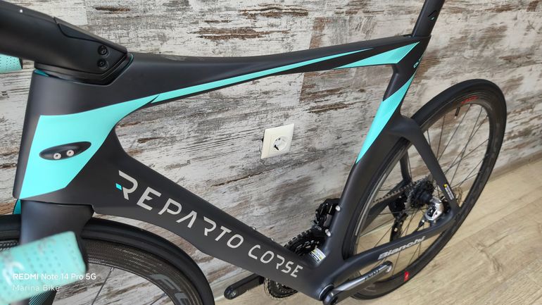 Used Bianchi Oltre RC - Sram Red eTap AXS disc 2023 2023 Road & Gravel, Green — image 23 of 41