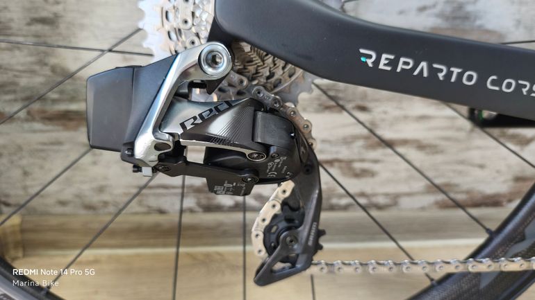 Used Bianchi Oltre RC - Sram Red eTap AXS disc 2023 2023 Road & Gravel, Green — image 9 of 41