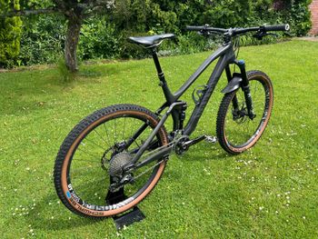 Used Canyon Spectral CF 8.0 (2017) 2017 Mountainbike — image 3 of 6