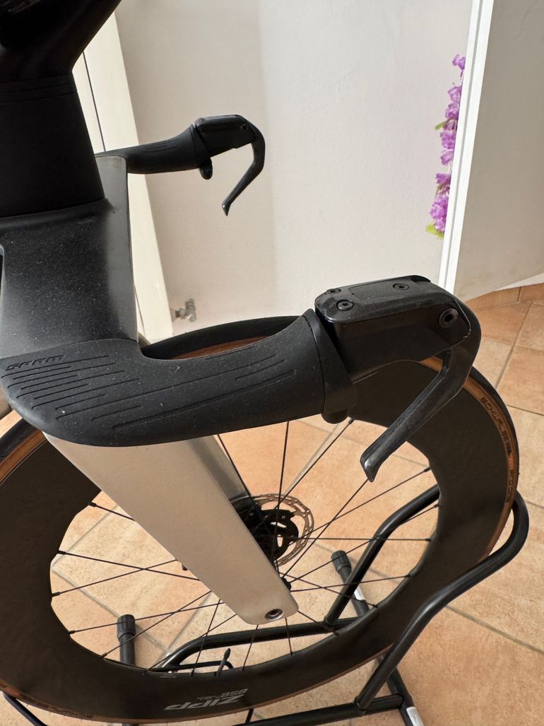 Used Canyon Speedmax CFR Disc eTap 2023 2023 Road & Gravel, Light Gray — image 2 of 11