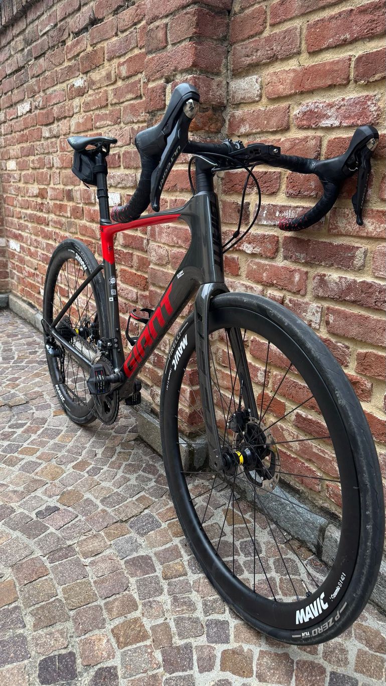 Used Giant Defy Advanced 1 2019 2019 Road & Gravel, Grigio chiaro — image 4 of 5