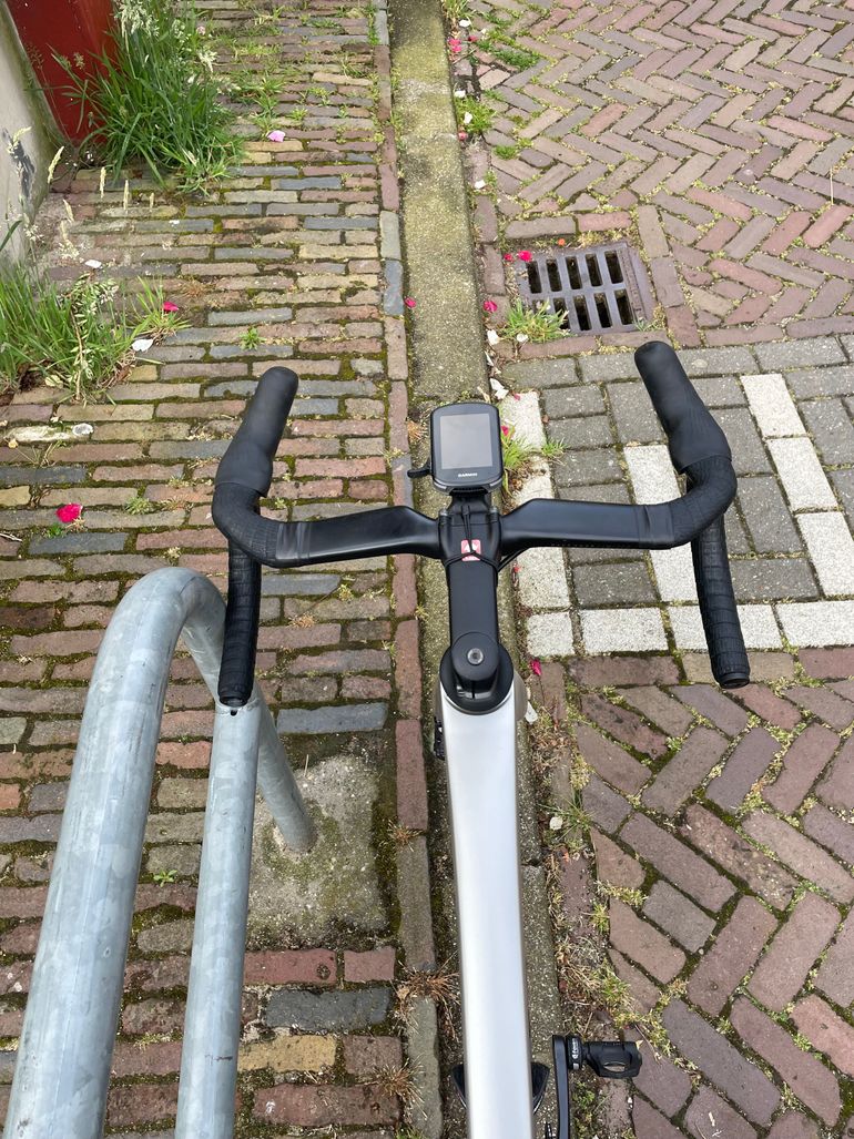 Used Trek Madone SL 7 Gen 8 2025 2025 Road & Gravel — image 7 of 7