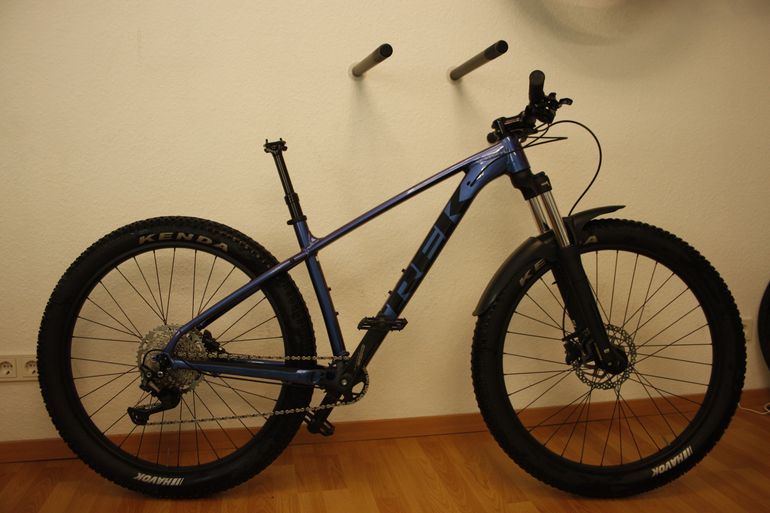 Used Trek Roscoe 6 2022 2022 Mountainbike — image 1 of 18