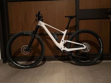 Used Scott Spark 930 2025 2025 Mountainbike, White — image 2 of 4