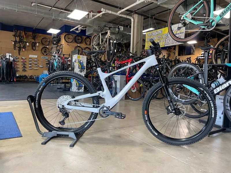 Used Scott Spark 930 2025 2025 Mountainbike, White — image 3 of 4