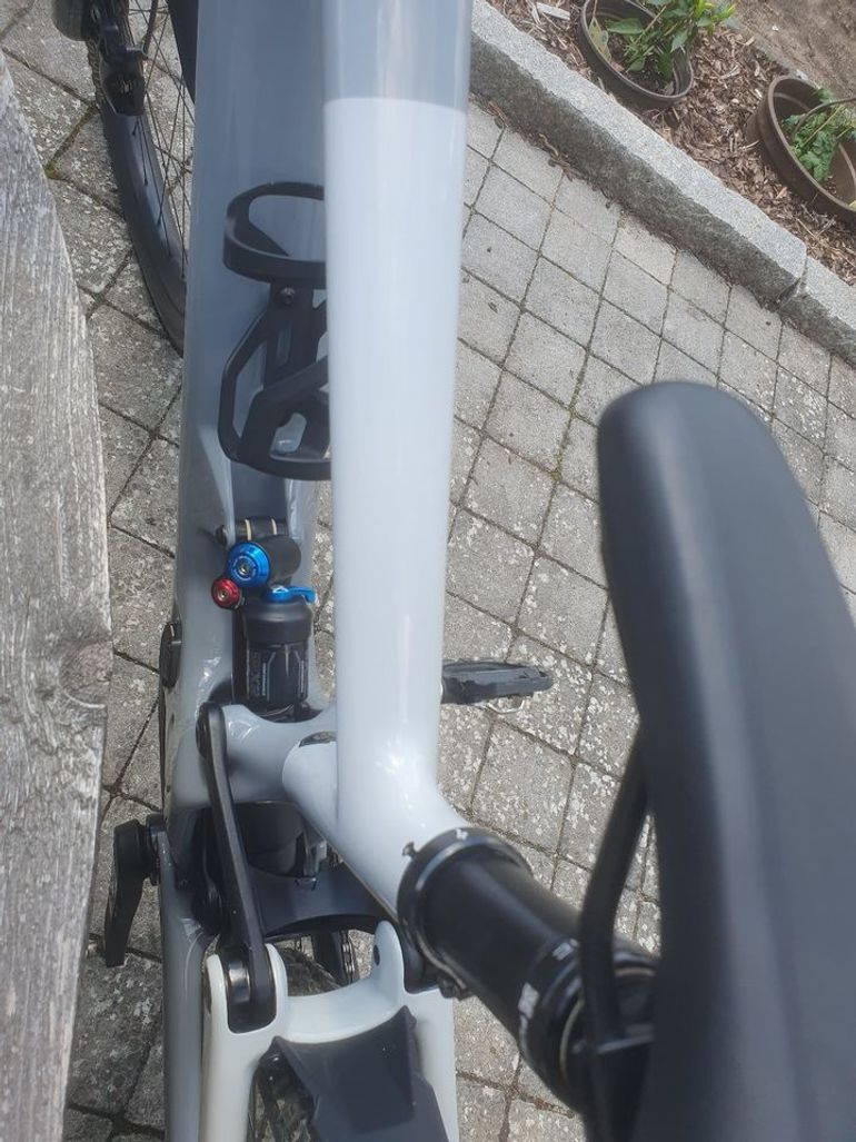 Used Specialized SRAM X01 2022 Mountainbike, Light Gray — image 12 of 16