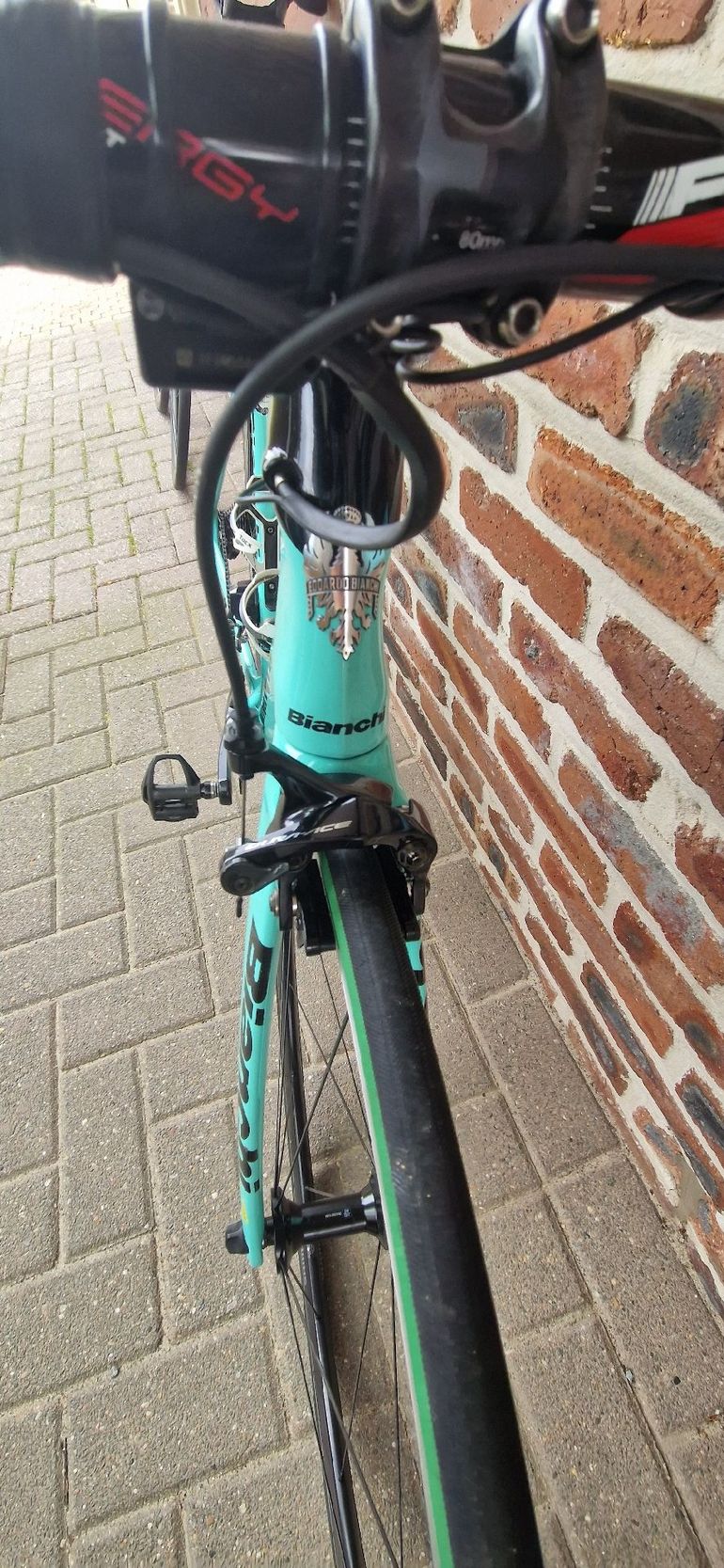 Used Bianchi Oltre Shimano Dura Ace Di2 2019 Road & Gravel — image 7 of 9