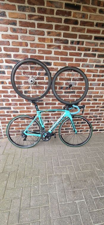 Used Bianchi Oltre Shimano Dura Ace Di2 2019 Road & Gravel — image 9 of 9