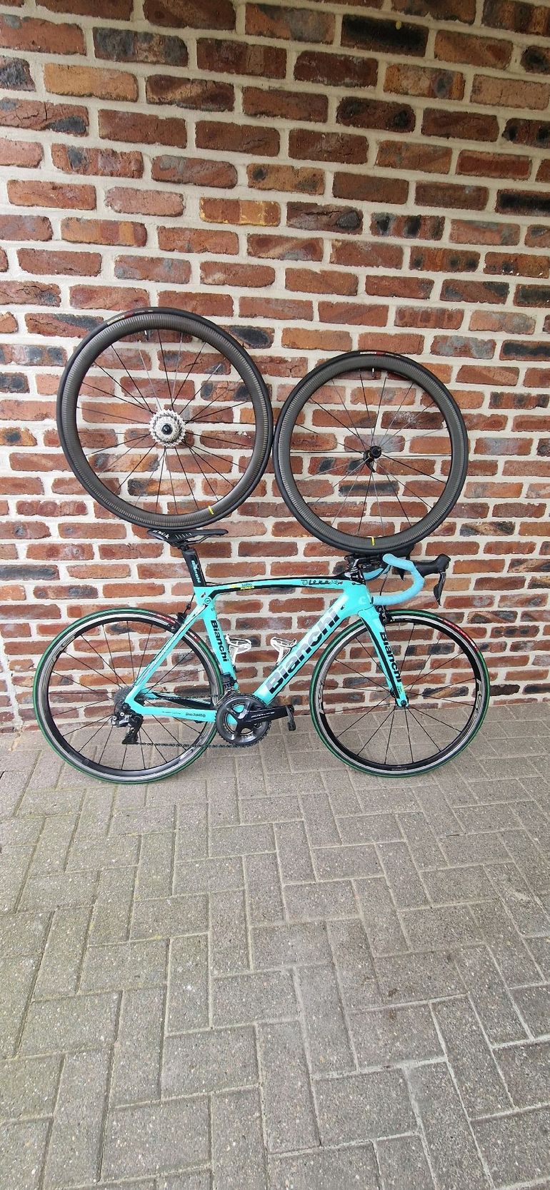 Used Bianchi Oltre Shimano Dura Ace Di2 2019 Road & Gravel — image 9 of 9