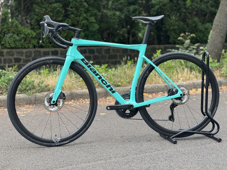Used Bianchi Specialissima COMP Ultegra Di2 2024 2024 Road & Gravel, Verde — image 20 of 21