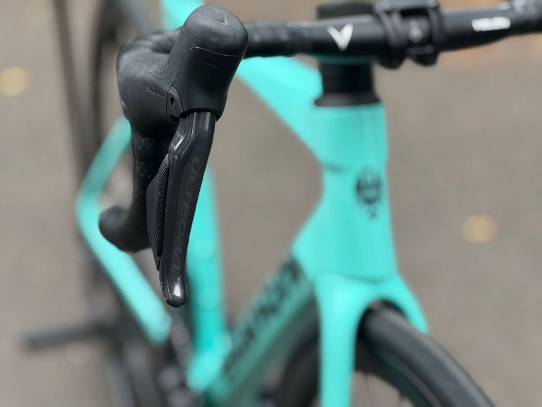 Used Bianchi Specialissima COMP Ultegra Di2 2024 2024 Road & Gravel, Verde — image 10 of 21