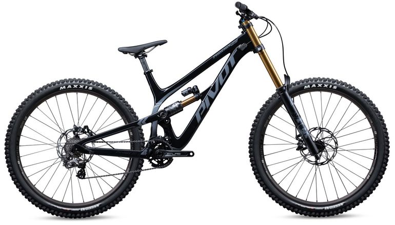 Used Pivot PHOENIX 29 Pro Saint 2024 2024 Mountainbike — image 1 of 3