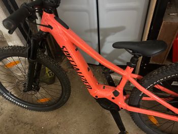 Used Specialized Turbo Levo SL Kids 2025 Mountainbike, Orange — image 3 of 4