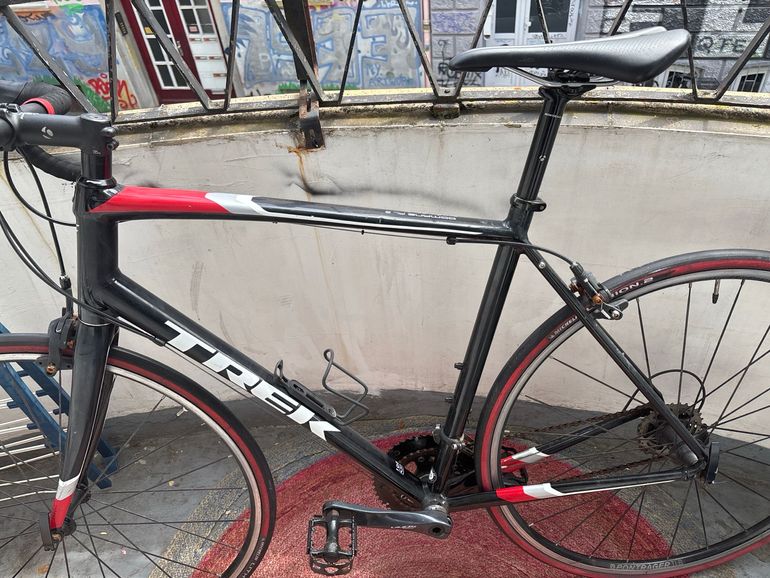 Used Trek Domane Shimano Sora 2016 Road & Gravel, Schwarz — image 1 of 9