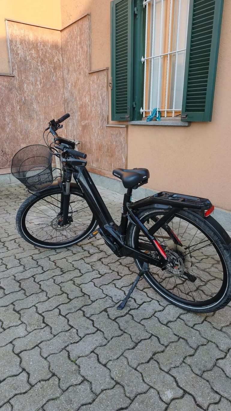 Used Bianchi e-Omnia C Type DEORE 2024 2024 Urban, Black — image 3 of 6