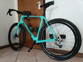 Käytetty Bianchi Impulso COMP GRX 610 disc 2024 2024 Road & Gravel