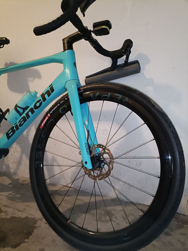 Used Bianchi Impulso COMP GRX 610 disc 2024 2024 Road & Gravel, Green — image 3 of 5