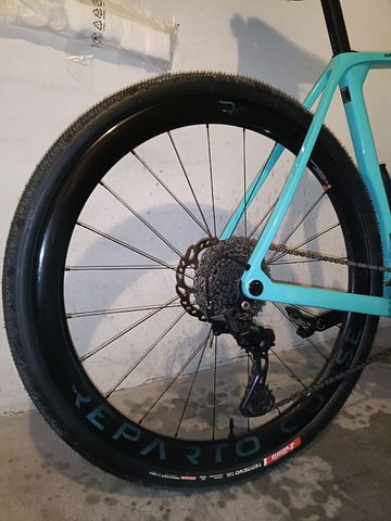 Brugt Bianchi Impulso COMP GRX 610 disc 2024 2024 Road & Gravel — billede 2 af 18