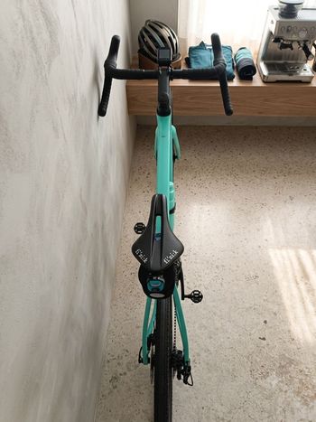 Used Bianchi Impulso COMP GRX 610 disc 2024 2024 Road & Gravel, Green — image 4 of 5