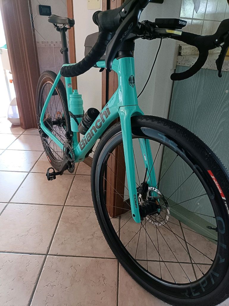 Brugt Bianchi Impulso COMP GRX 610 disc 2024 2024 Road & Gravel — billede 17 af 18